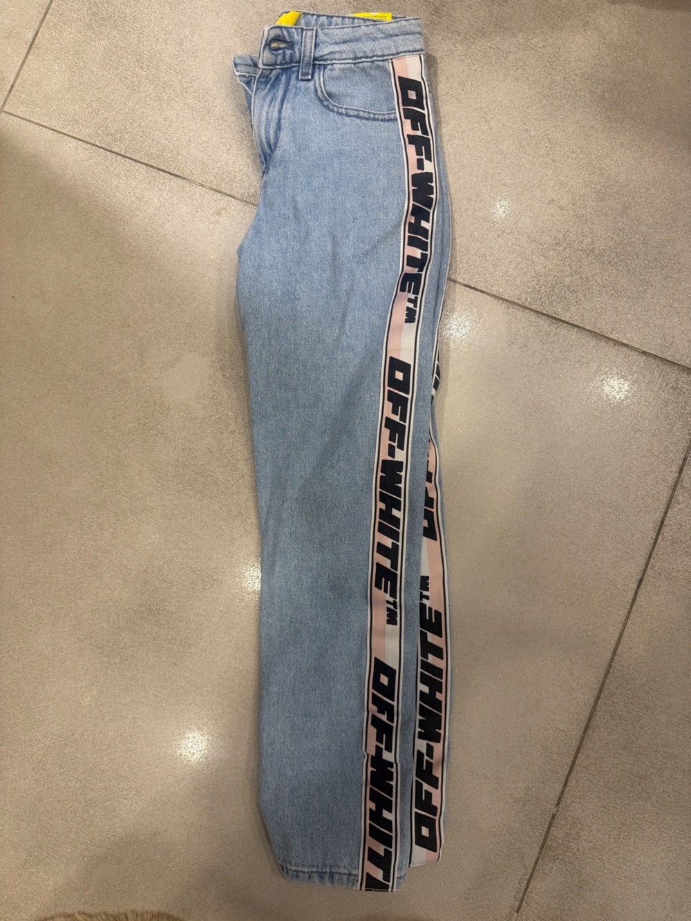 Off-White Jeans With Pink Logo On Sides